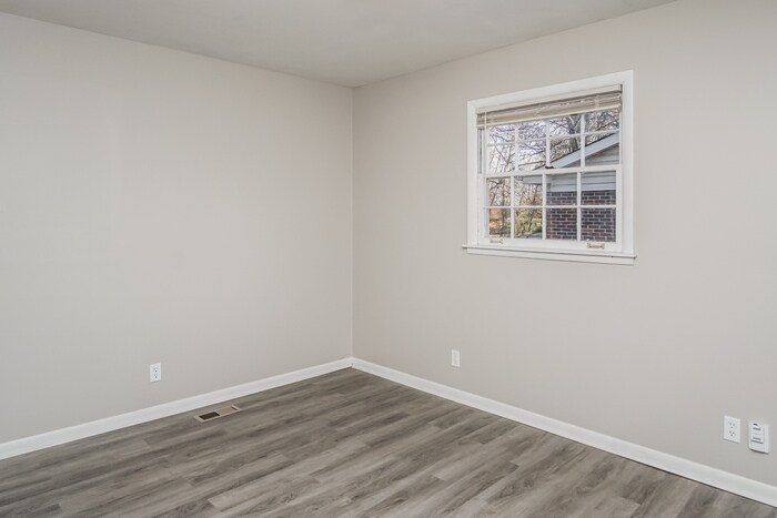 Building Photo - 1706 Golf Club Ln NW