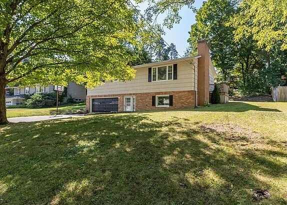 Building Photo - 115 Margo Ln