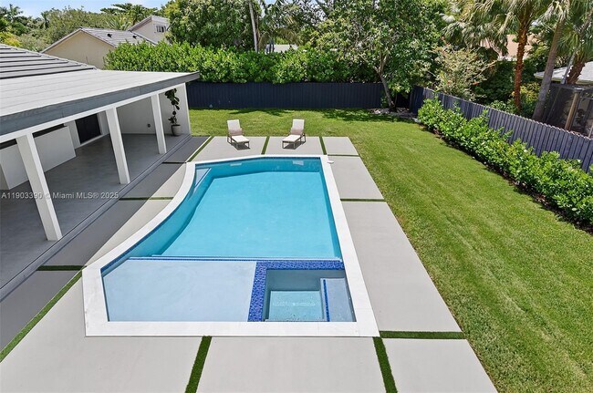 Building Photo - 7865 SW 183rd Terrace