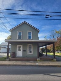 Building Photo - Fully Furnished Single Family Home In Akron