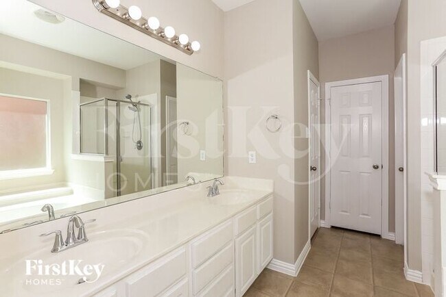 Building Photo - 8721 Corral Cir