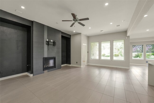 Building Photo - 10919 Walts Run Ln