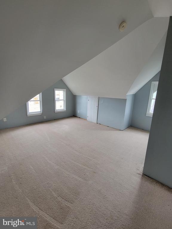 Building Photo - 305 Brower Ave