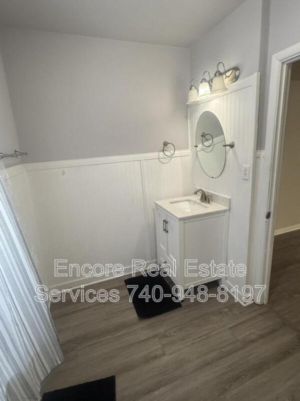 Building Photo - 70 Hoover St