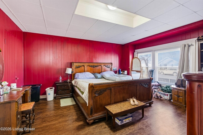 Building Photo - 924 Burton Ave