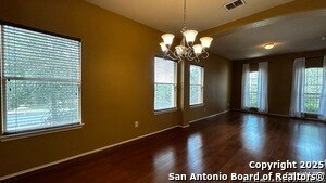 Building Photo - 515 Park Point