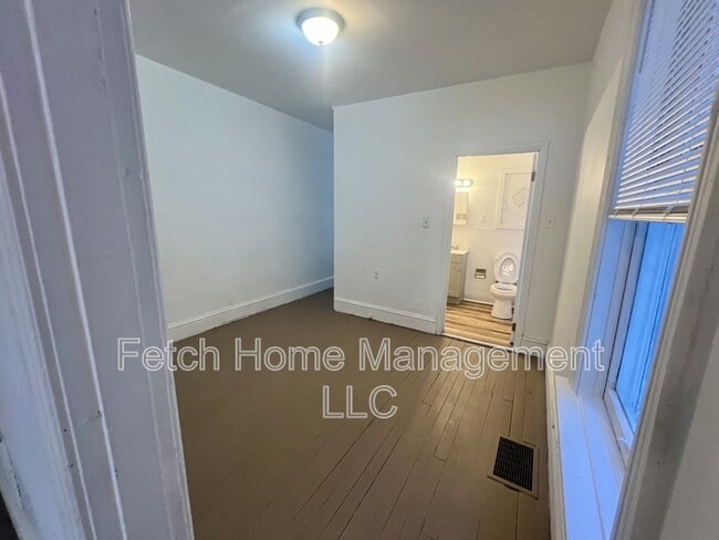 Building Photo - 26 N 16th St