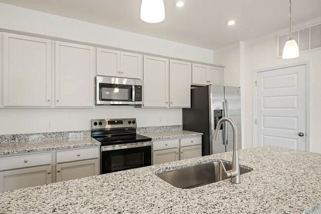 Building Photo - Brand New 2 Bedroom Condo Located in Midlothian!!!! MOVE IN SPECIAL* HALF OFF FIRST MONTHS RENT