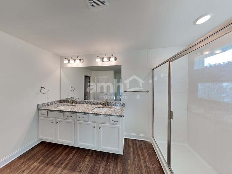 Building Photo - 5070 Hudson Vly Dr