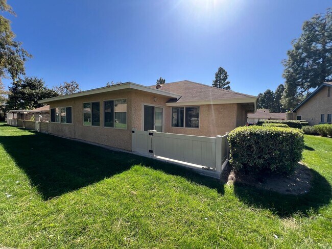 Building Photo - Beautiful Coronado II for Rent