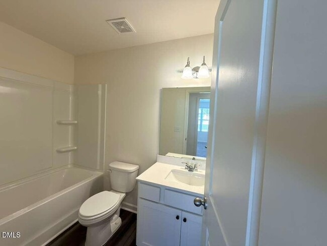 Building Photo - 2048 Trailside Dr