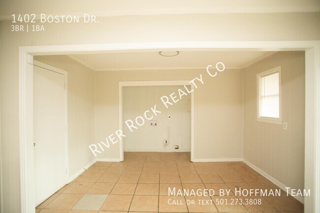 Building Photo - 1402 Boston Dr