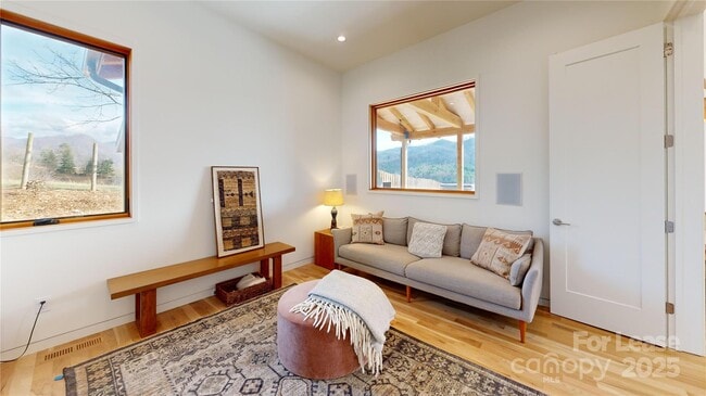 Building Photo - 11 Pink Fox Cove Rd