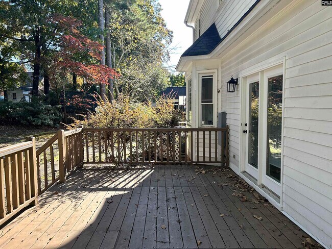 Building Photo - 305 Dean Hall Ln