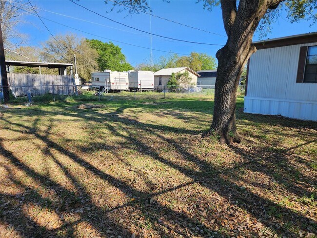 Building Photo - 17118 Choctaw Dr