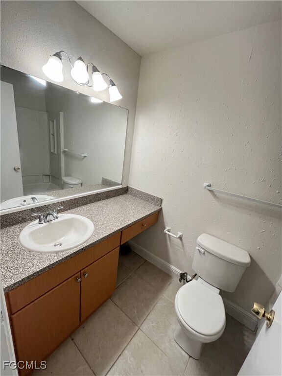 Building Photo - 2885 Winkler Ave