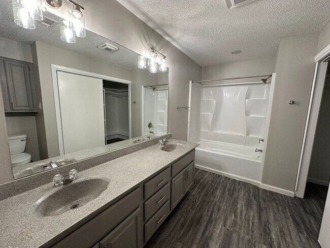Building Photo - Ernest Properties 2 (295 Mooring Cir)