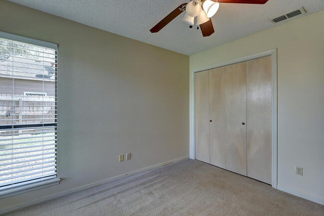 Building Photo - 7126 Windbrook Ln