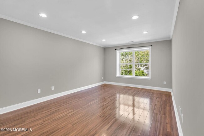 Building Photo - 30 Brookfield Dr