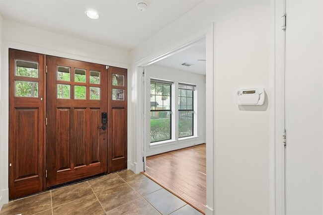 Building Photo - 1719 Welch St