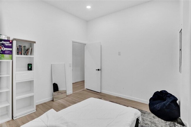 Building Photo - 4092 NW 88th Ter