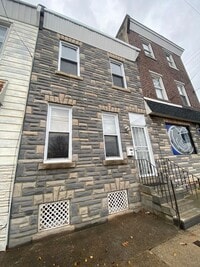 Building Photo - 3B1.5B Row House Available NOW in Fishtown