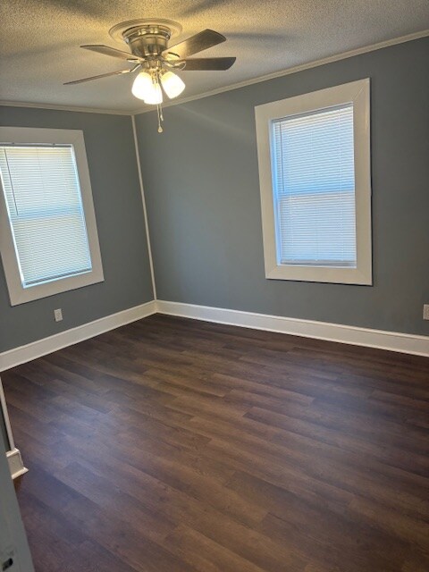 Building Photo - 411 Smith St