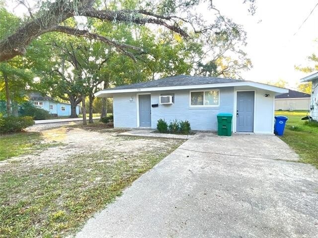 Front - 710 E Coleman Ave