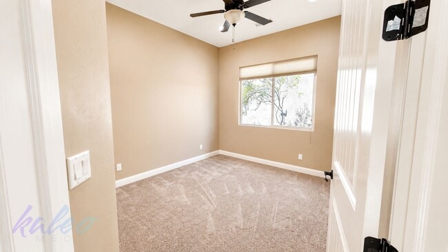 Building Photo - 3278 S Retreat Dr