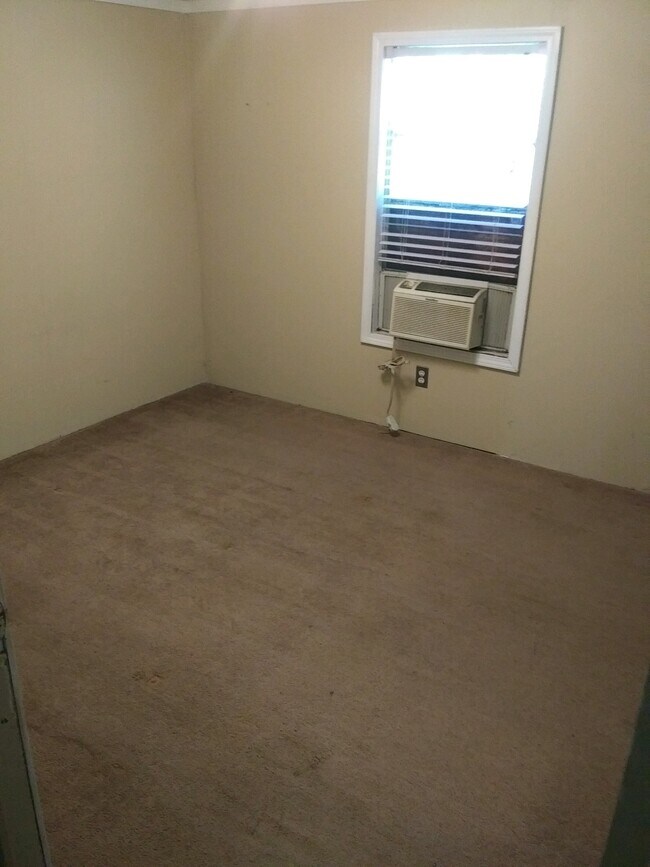 Building Photo - 1401 I-20 Frontage