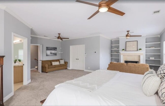 Building Photo - 901 W Mary St