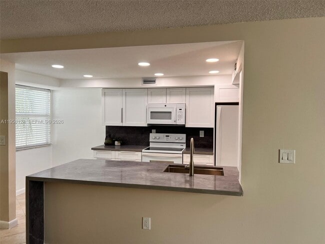 Building Photo - 4878 NW 97th Pl