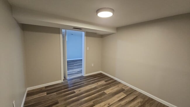 Building Photo - 707-713 13th Ave