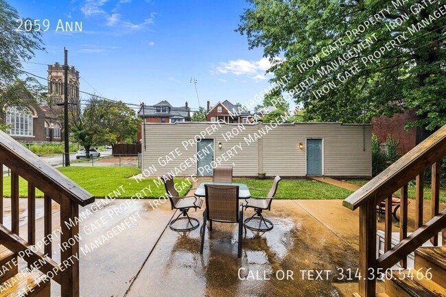 Building Photo - Stunning townhome in McKinley Heights now ...