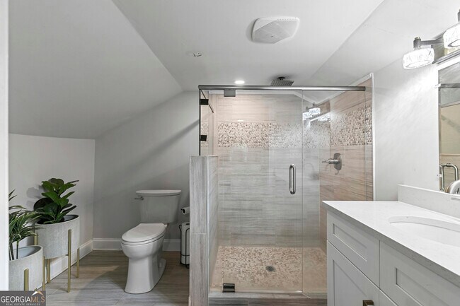 Building Photo - 1472 North Avenue NW