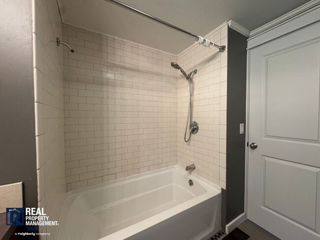 Building Photo - 2 Bed / 2 Bath Home with 4-Car Garage, Large Yard & RV Parking in Graham!