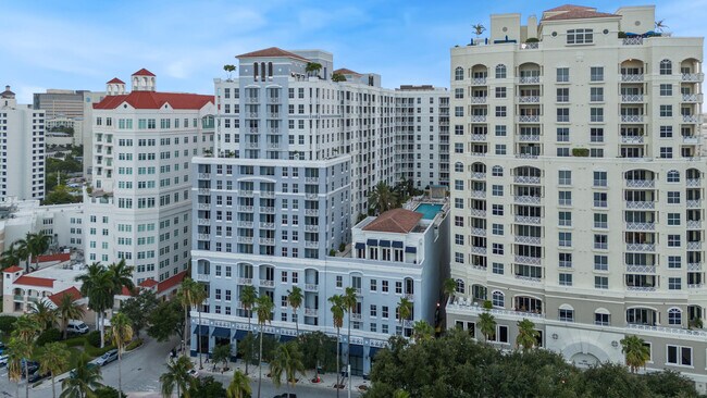 Building Photo - 255 Evernia St