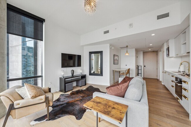 Building Photo - DOWNTOWN AUSTIN CONDO ON RAINEY STREET!! 1 BEDROOM 1 BATH - FULLY FURNISHED