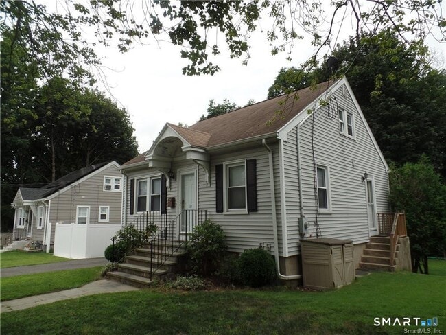 Building Photo - 110 Knowlton St