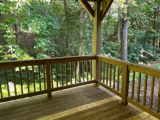 Building Photo - 139 Albemarle Dr