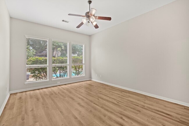 Building Photo - 28410 Stonestead Dr