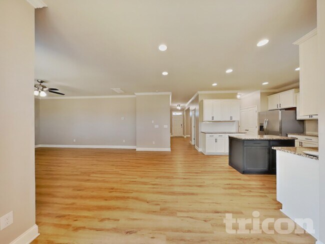 Building Photo - 50 Gallery Park Dr