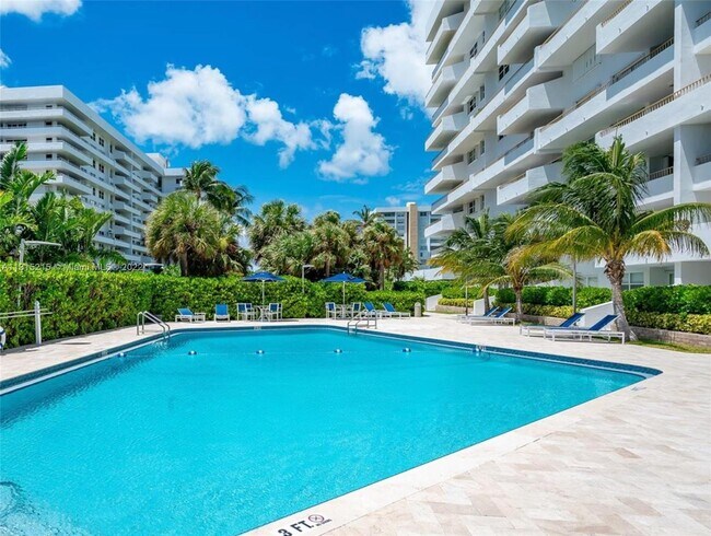 Building Photo - 177 Ocean Ln Dr