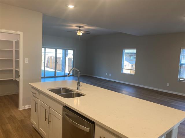 Building Photo - 2129 Mustang Wy