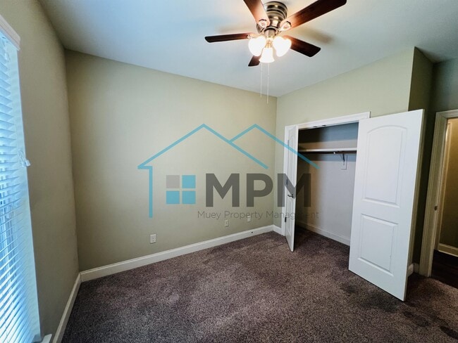 Building Photo - 111 Briar Glen Dr