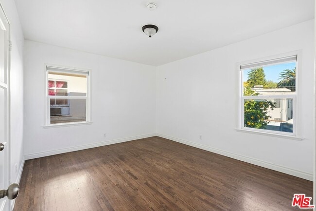 Building Photo - 1440 S Sherbourne Dr