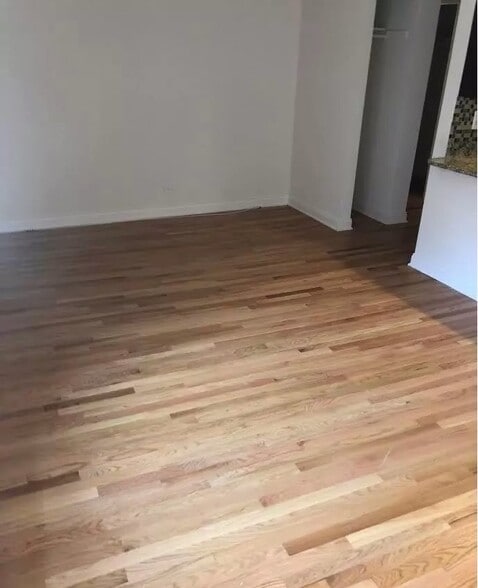 Building Photo - 3710 N Pine Grove Ave