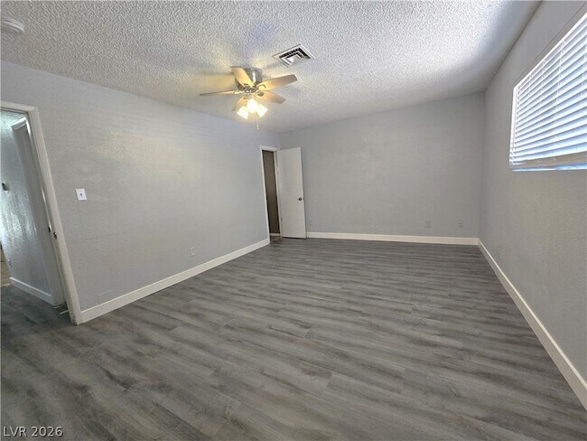 Building Photo - 5805 Trent Ave