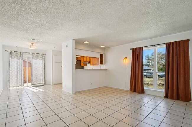 Building Photo - 9413 Quail Meadow Dr