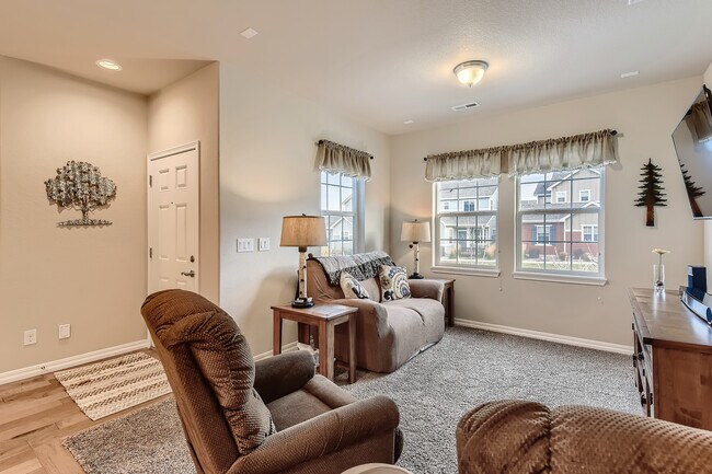 Building Photo - 36 N Olympian Dr